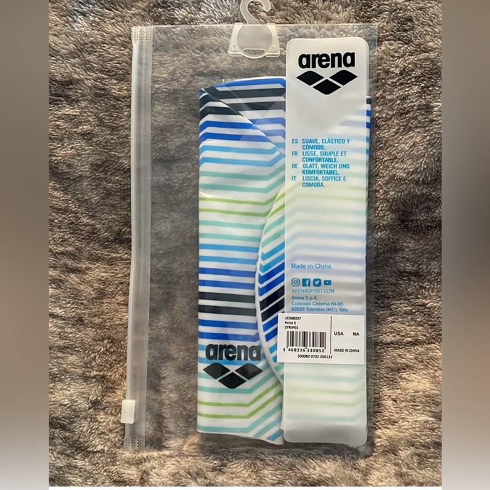 Arena Stripe Patterned Silicone Swim Cap - Picture 3 of 7